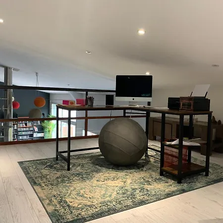 Holiday home Loft-style House, Close To Downtown And Shops
