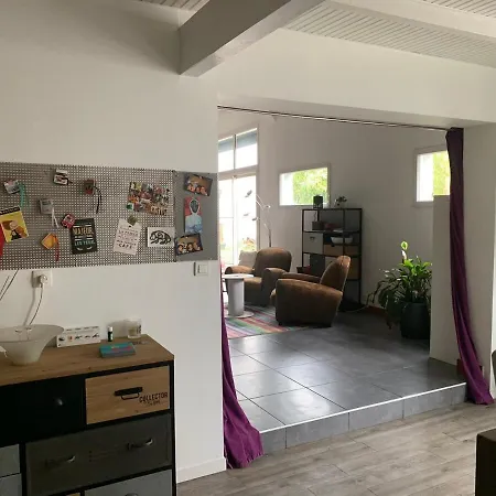Holiday home Loft-style House, Close To Downtown And Shops