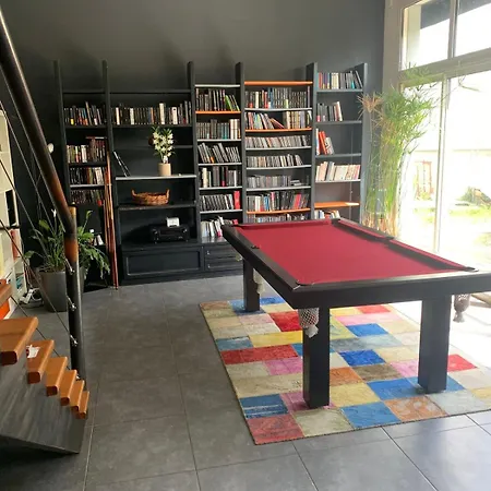 Loft-style House, Close To Downtown And Shops * Vannes